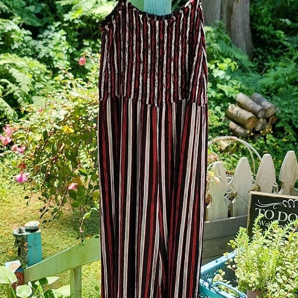 Striped Jumpsuit Smocked‎ Sleeveless Casual Comfy Red Black White - Picture 1 of 5